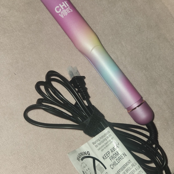 CHI Multifunctional Waver/Hot Took for curls or waves - Picture 5 of 9